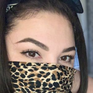 Meet your Posher, Mayra